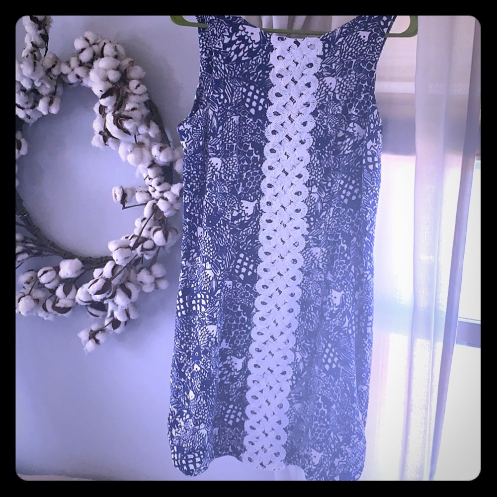 Lilly Pulitzer for Target true navy upstream shift